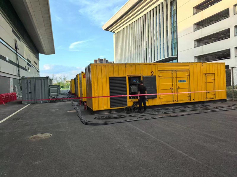 苏州柴油发电机冬季保养注意事项?